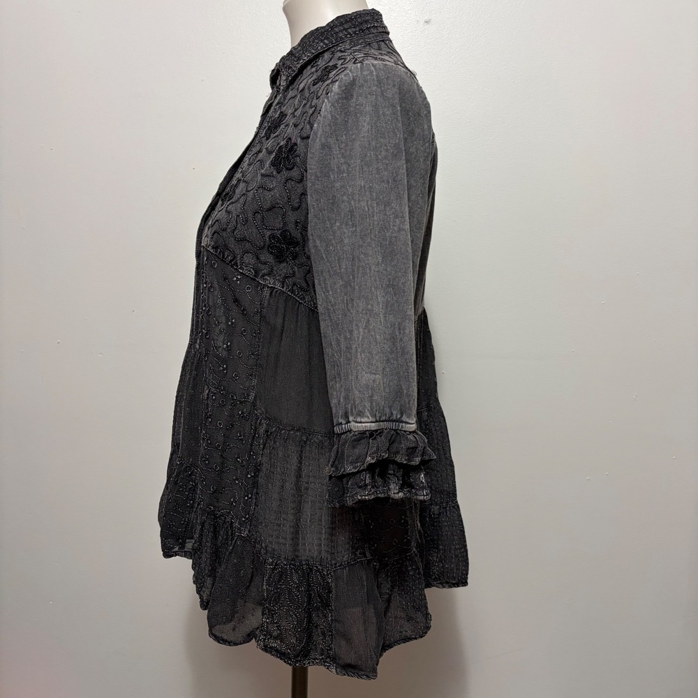 Young Threads Tunic Top Large Charcoal Grey Embroidered Patchwork Boho Ruffle L - Picture 3 of 8